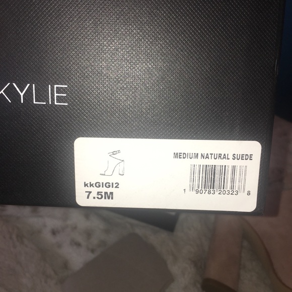 Kendall + Kylie heels - Picture 5 of 5